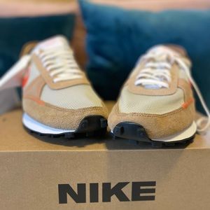 Brand New Nike DBreak in Mens Size 8.5, Women 10